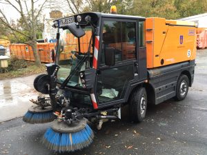 Stadt Bad Soden Kompaktkehrmaschine Swingo 200+